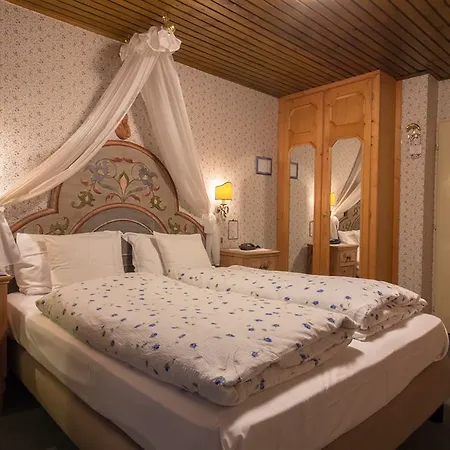 ホテル Digonera Historic 3*