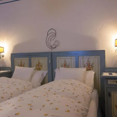 ホテル Digonera Historic 3*