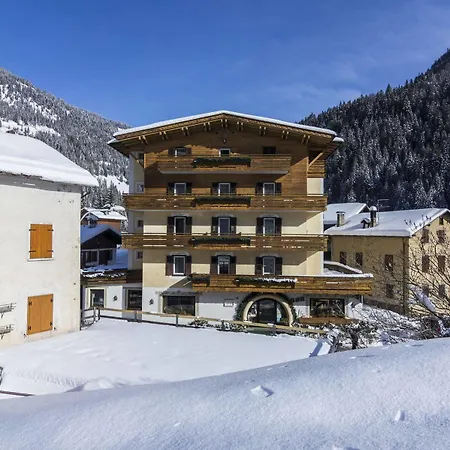 Digonera Historic Ξενοδοχείο 3*