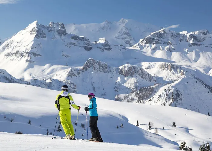 Digonera Historic 酒店 3*